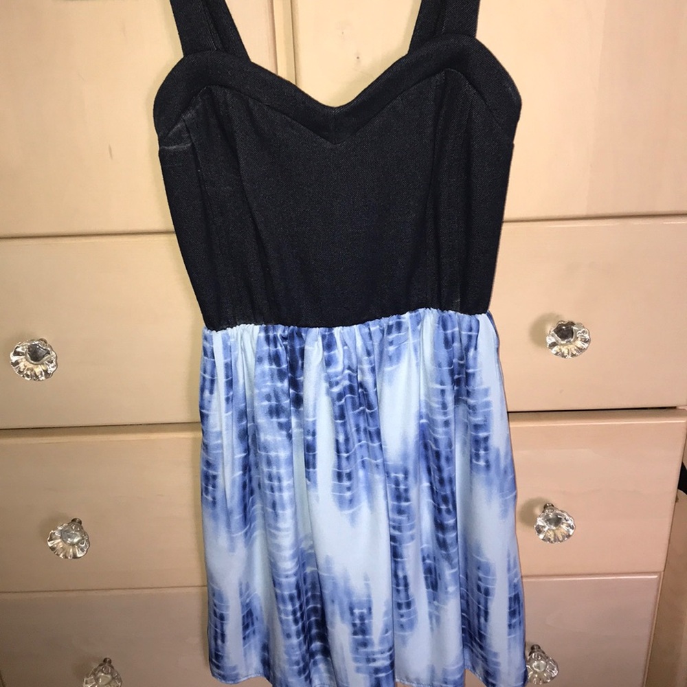 Mini dress